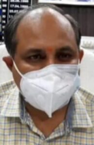 dr.lalit narayan mishra will gave the trofhy which person save the enviorment and give the oxygen plant